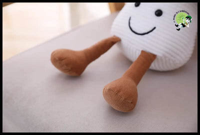 Peluche Champignon Cartoon: Douceur Ludique - Coussins et couvertures avec des motifs de champignons