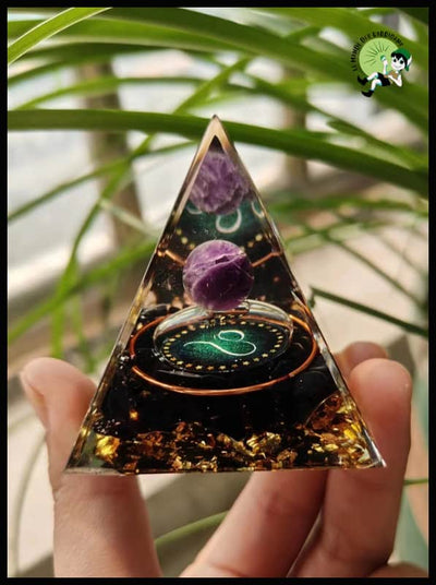 Pyramide Orgone des Douze Constellations - D01 - Kits d’initiation à la divination