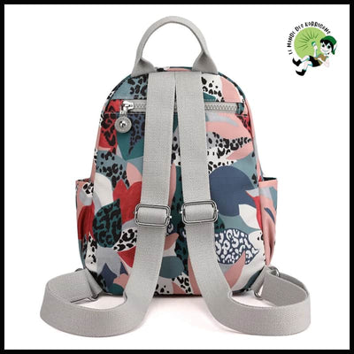 Sac à Dos de Voyage en Nylon Luxueux Imprimé Floral pour Femmes - dos avec motifs floraux et naturels